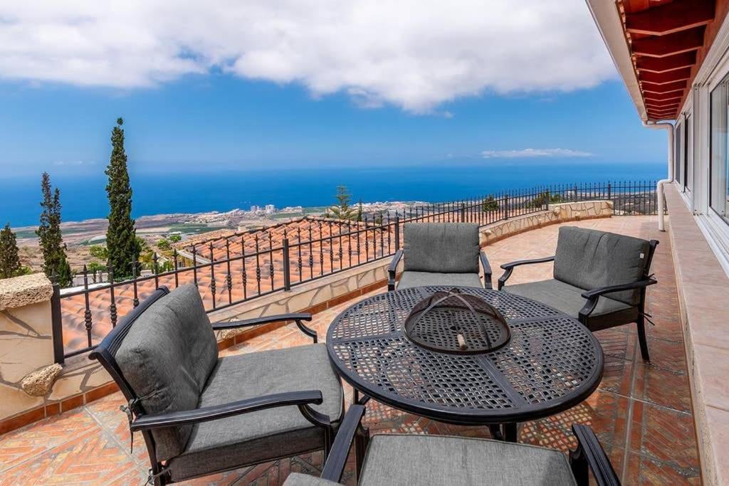 Villa Carlitos Vistas Al Mar Y A La Montana アデヘ エクステリア 写真