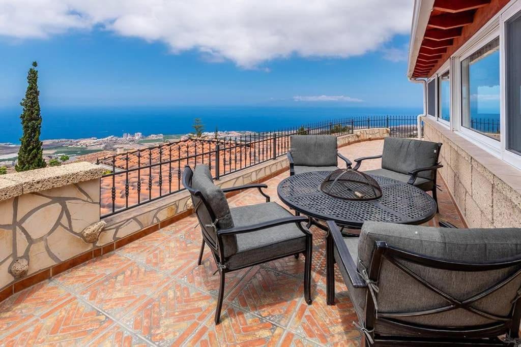 Villa Carlitos Vistas Al Mar Y A La Montana アデヘ エクステリア 写真
